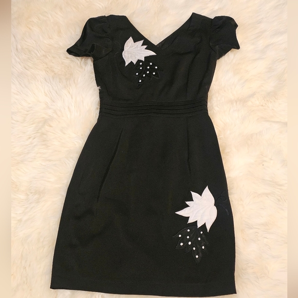 Nice Dress 👗 - Picture 10 of 15